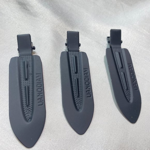 Bundle of 15 Metal Hair Styling Bang Clips Black, Brown, and Orange 5 of Each - Picture 5 of 7